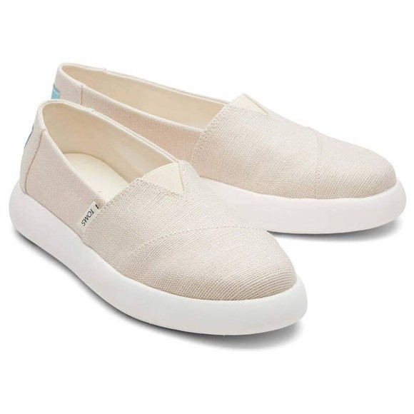 NWT Tom's Mallow  Heritage Canvas in Natural 6 - Picture 1 of 7